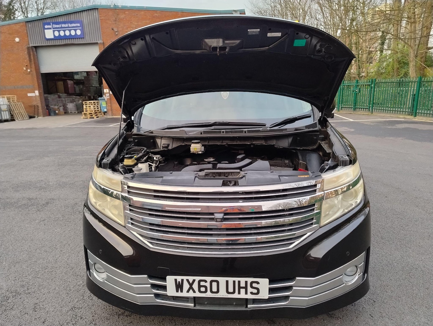 Used Nissan Elgrand 2026 for sale - 78058748: Photo 2