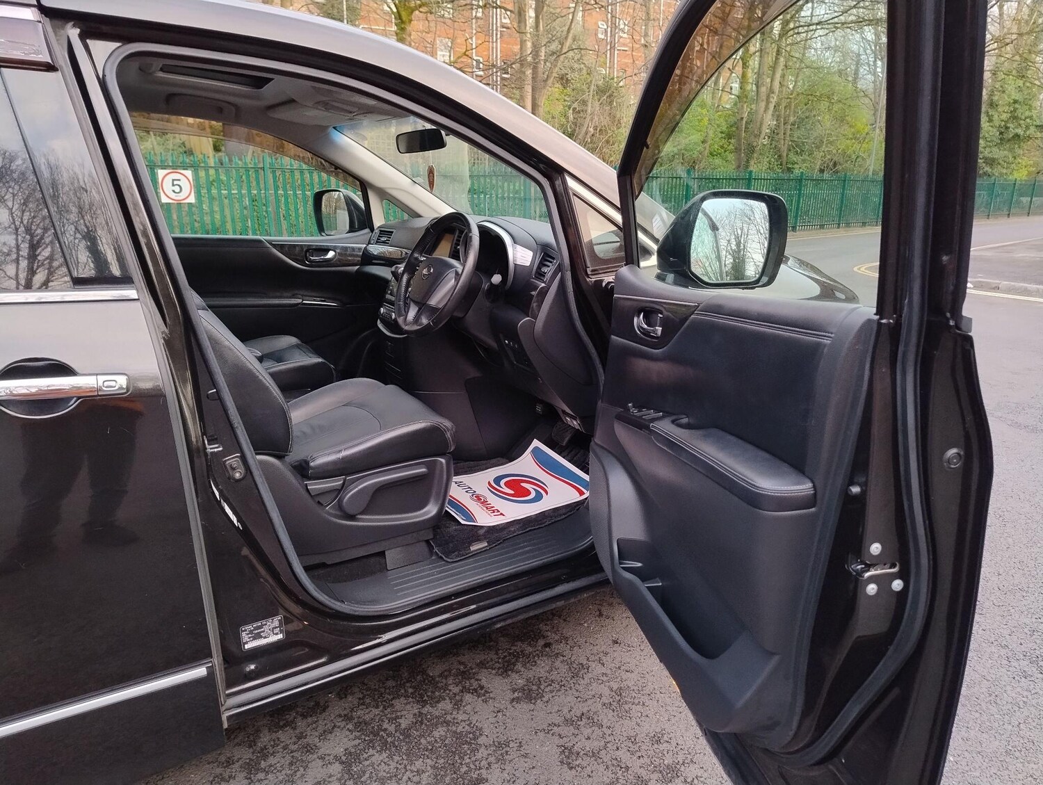 Used Nissan Elgrand 2026 for sale - 78058748: Photo 84