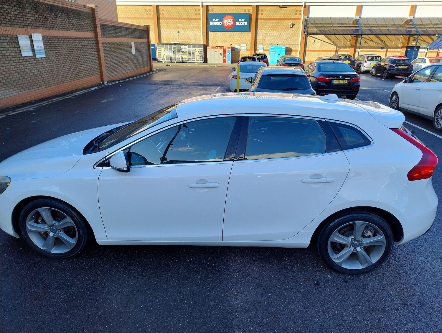 Used Volvo V40 for sale - 77400445: Photo 11