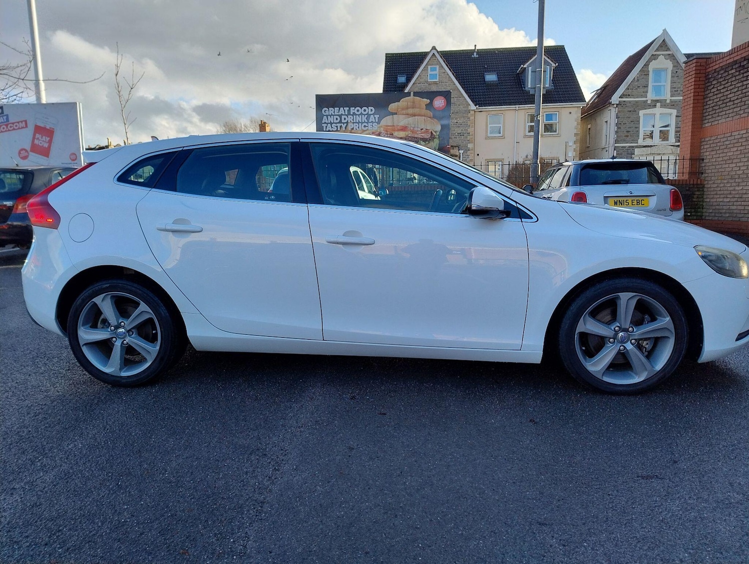 Used Volvo V40 for sale - 77400445: Photo 15