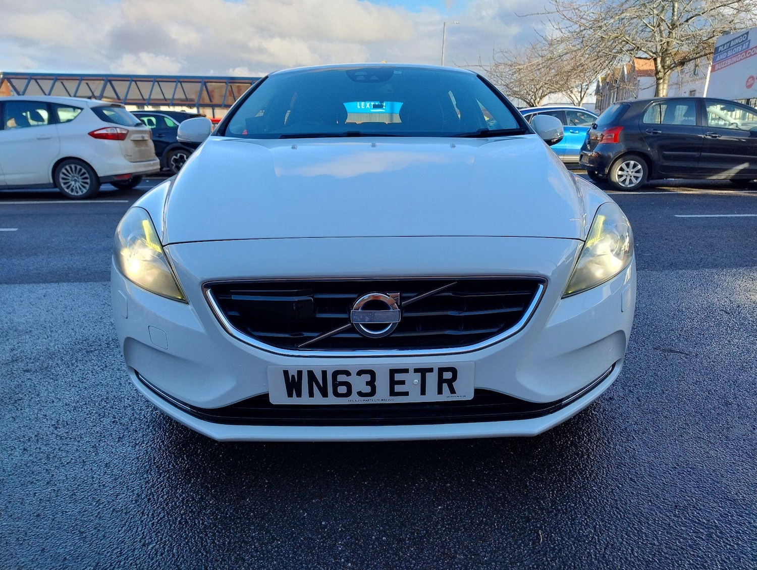 Used Volvo V40 for sale - 77400445: Photo 2