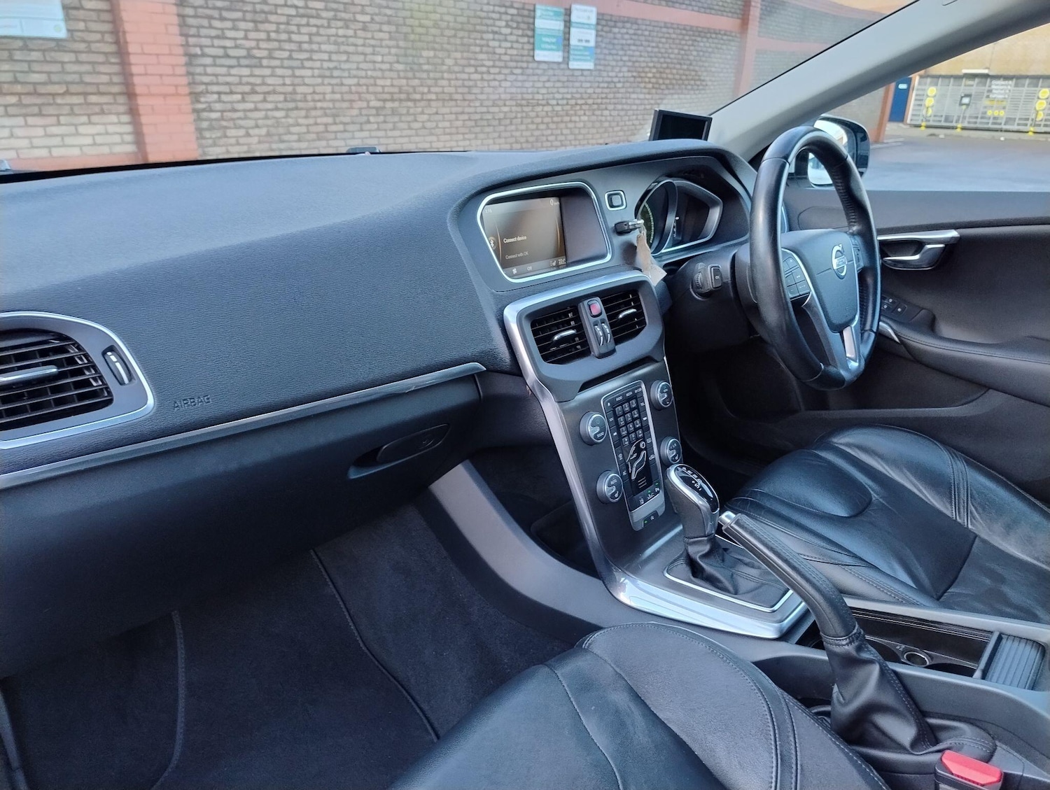 Used Volvo V40 for sale - 77400445: Photo 21