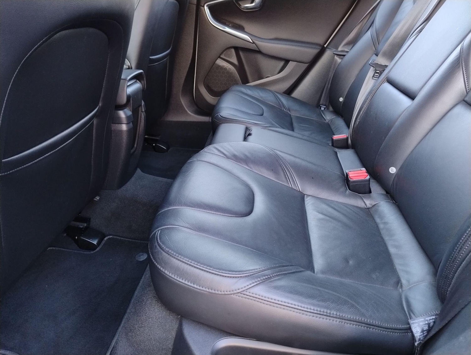 Used Volvo V40 for sale - 77400445: Photo 40