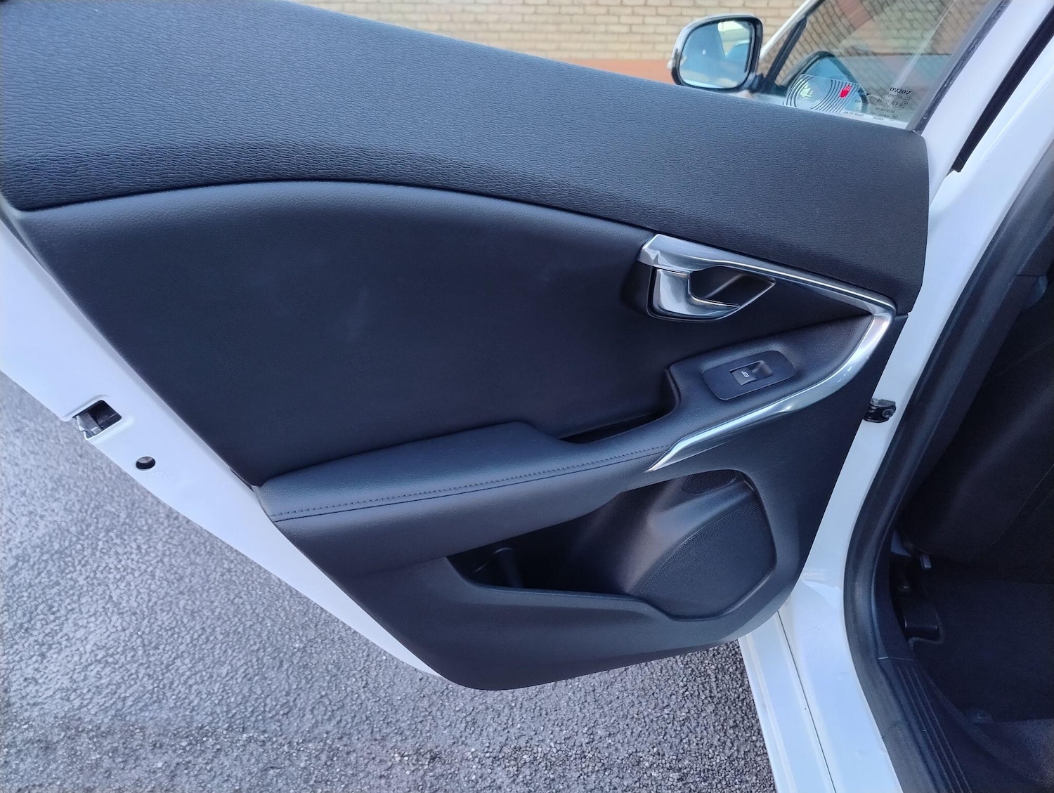 Used Volvo V40 for sale - 77400445: Photo 53