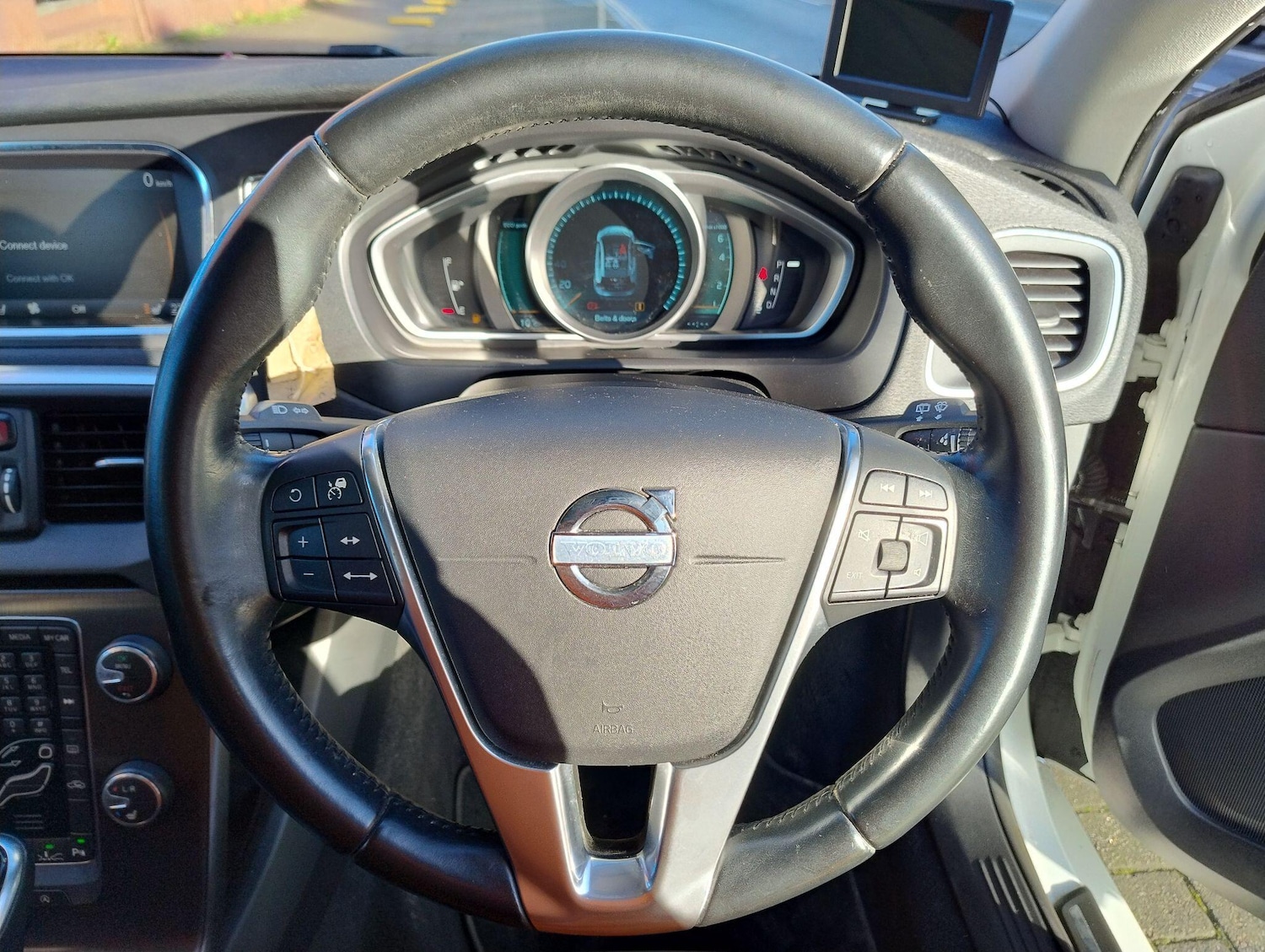 Used Volvo V40 for sale - 77400445: Photo 66