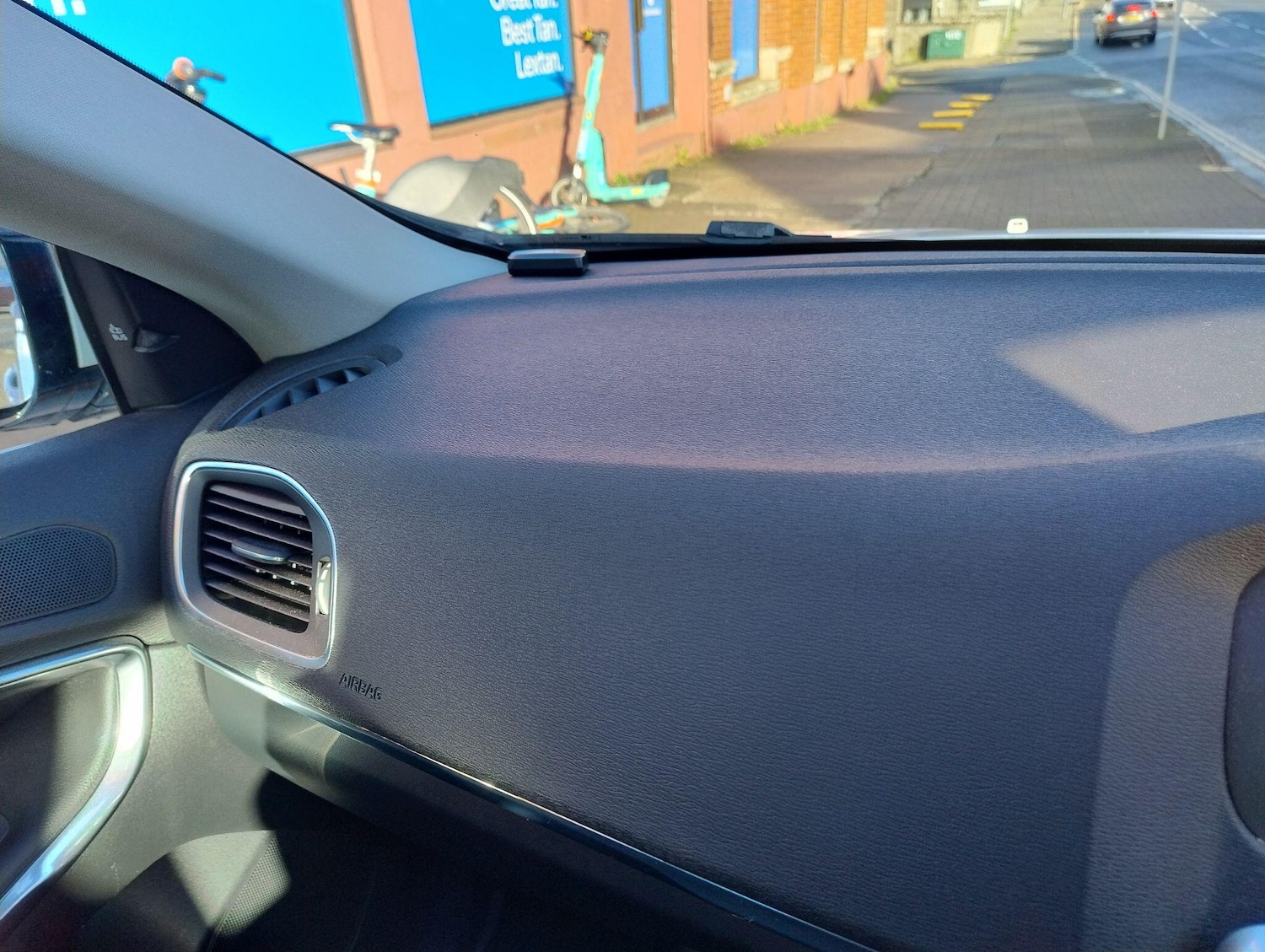 Used Volvo V40 for sale - 77400445: Photo 79