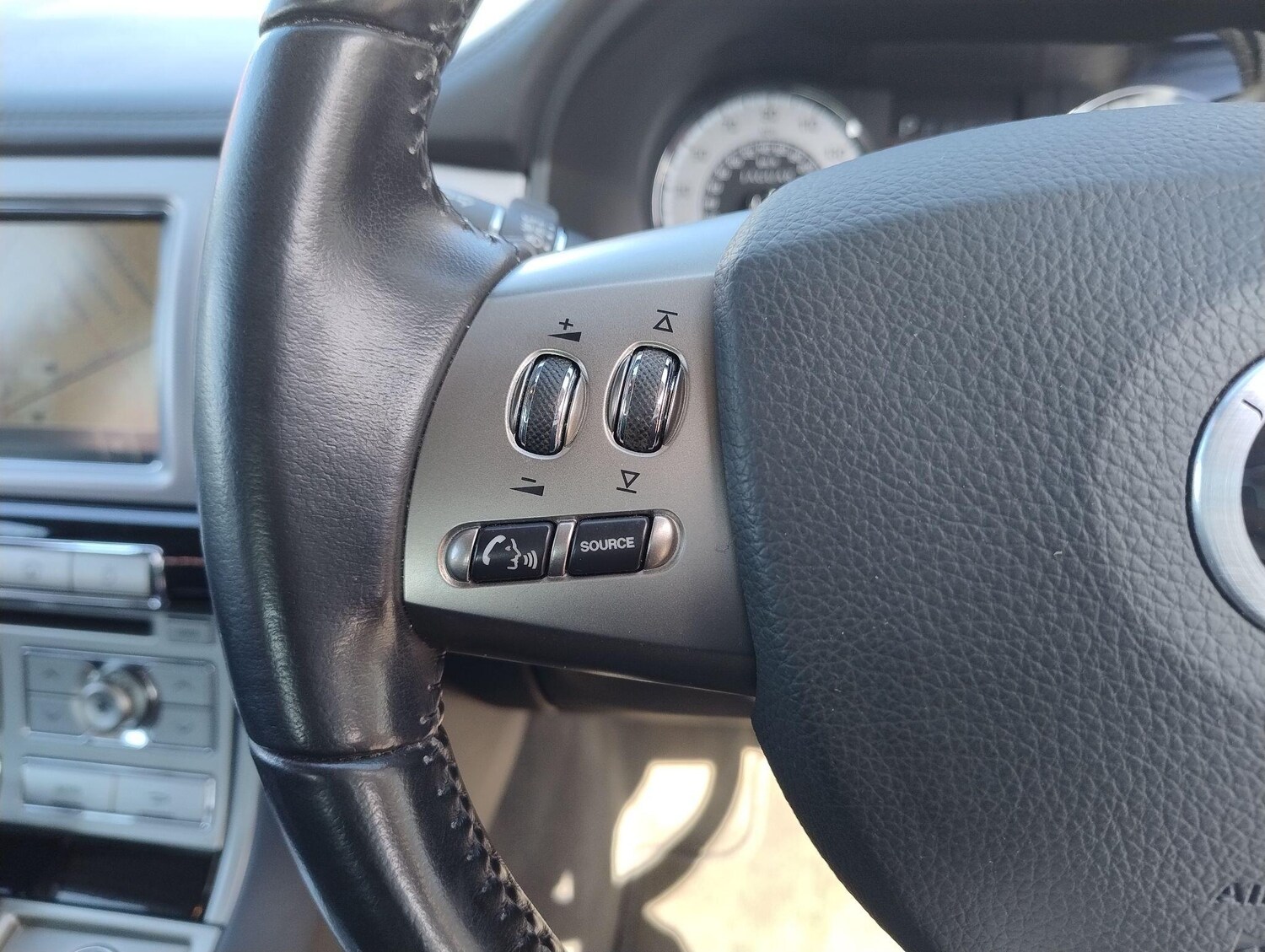 Used Jaguar XF for sale - 78214848: Photo 34