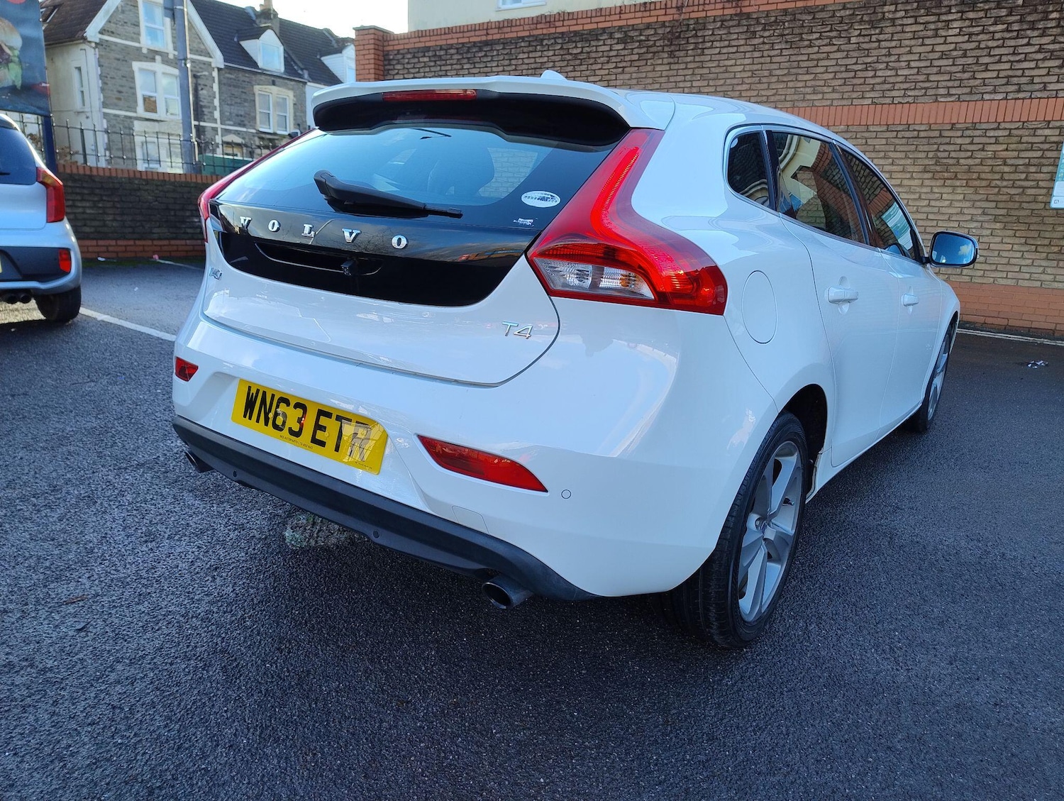 Used Volvo V40 for sale - 77279330: Photo 17