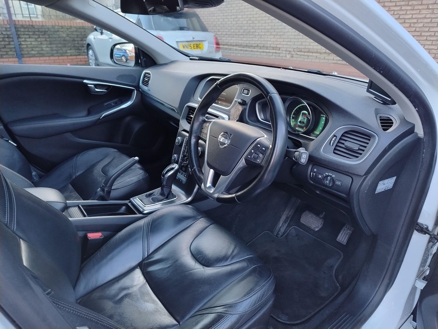 Used Volvo V40 for sale - 77279330: Photo 27