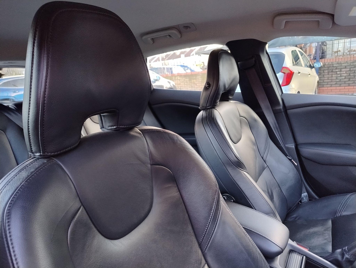 Used Volvo V40 for sale - 77279330: Photo 28