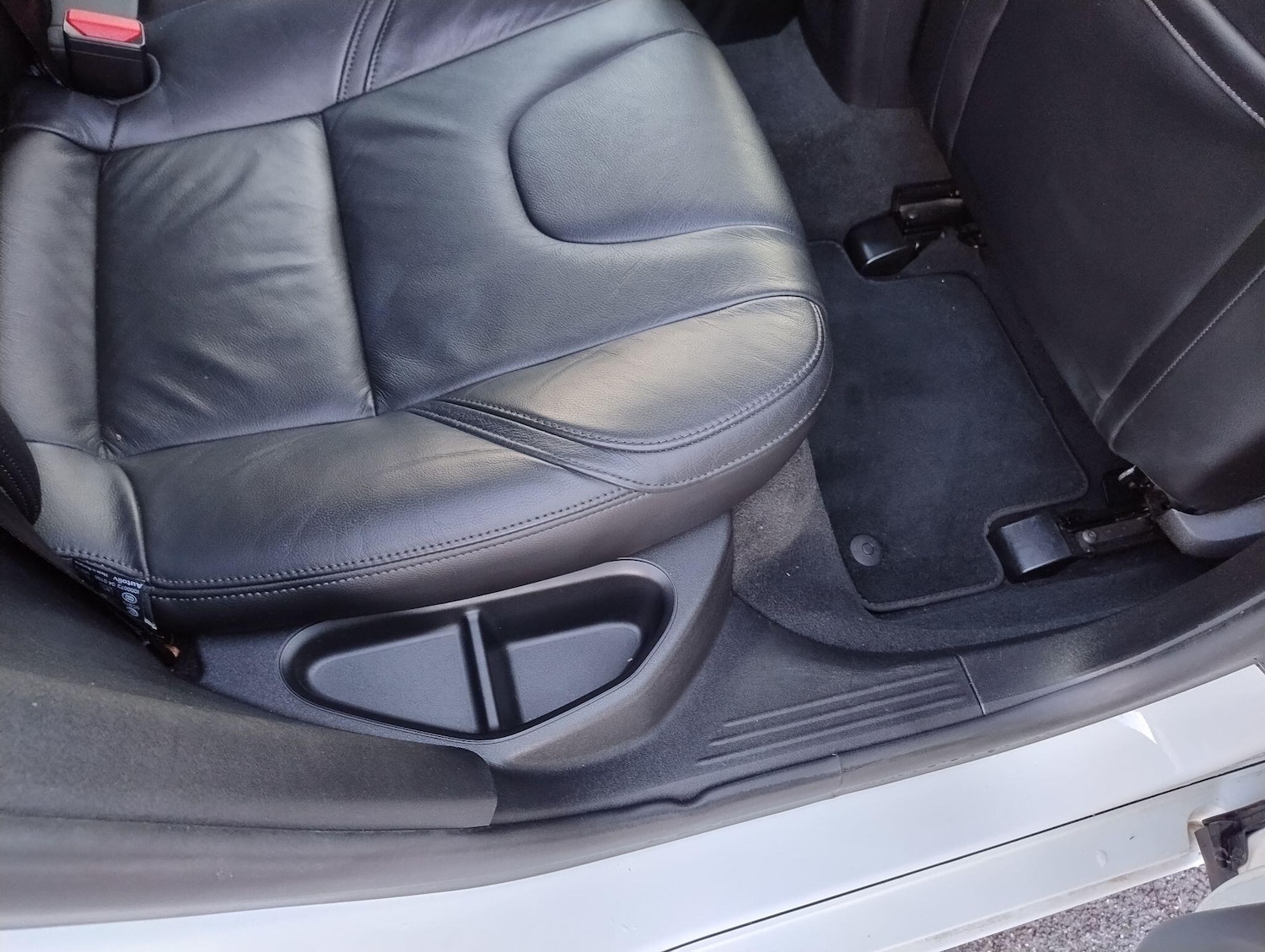 Used Volvo V40 for sale - 77279330: Photo 29