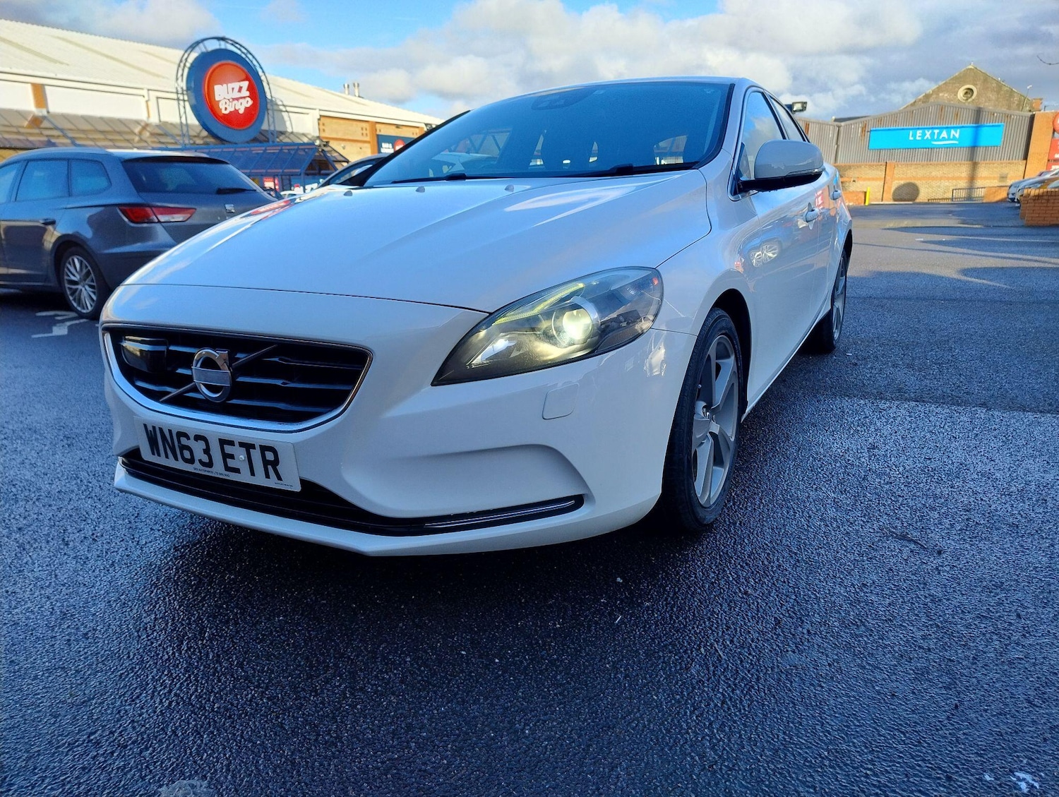 Used Volvo V40 for sale - 77279330: Photo 3
