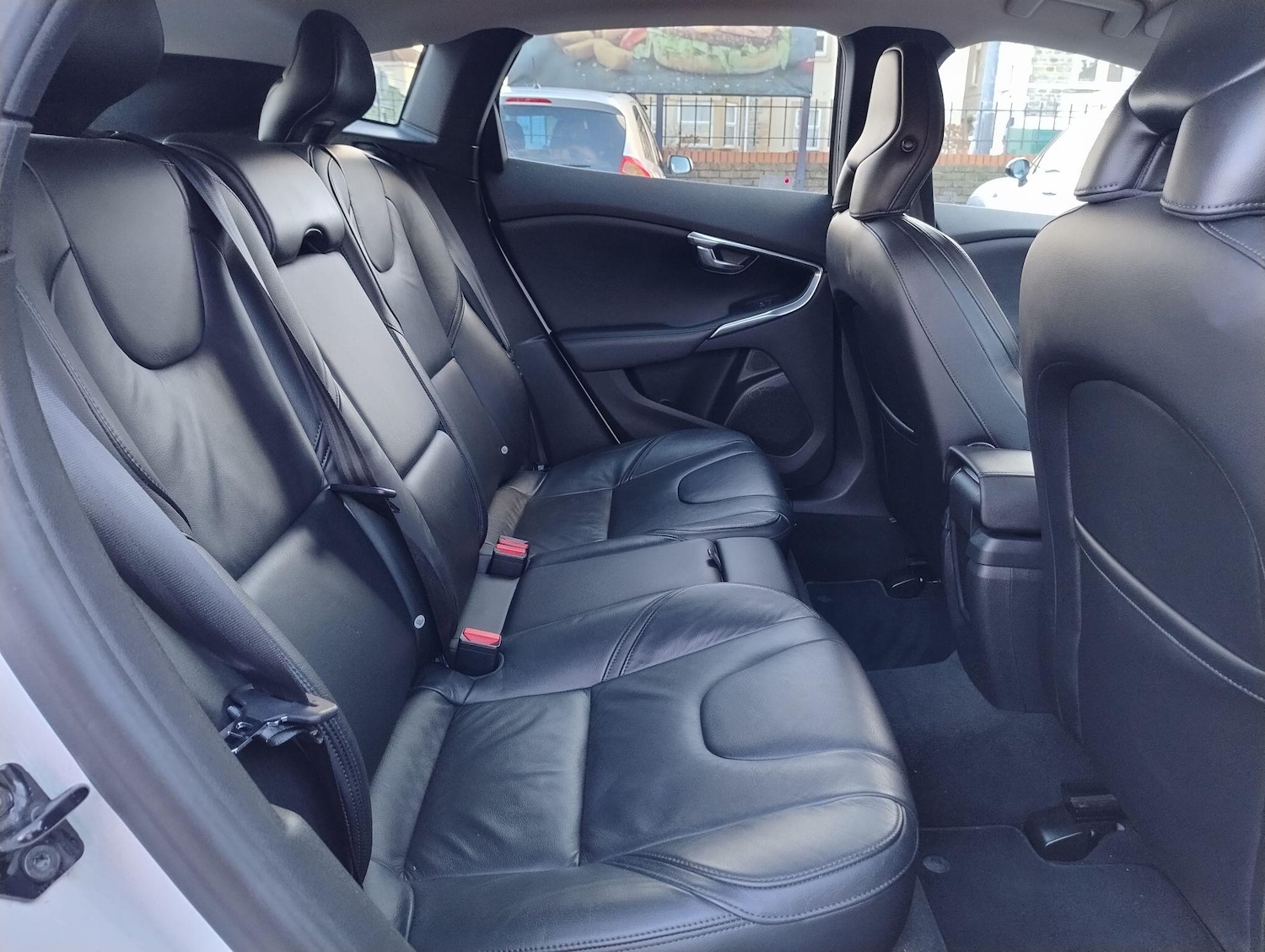 Used Volvo V40 for sale - 77279330: Photo 31