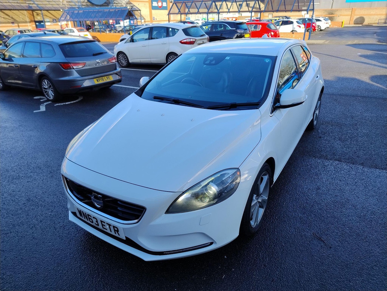 Used Volvo V40 for sale - 77279330: Photo 8