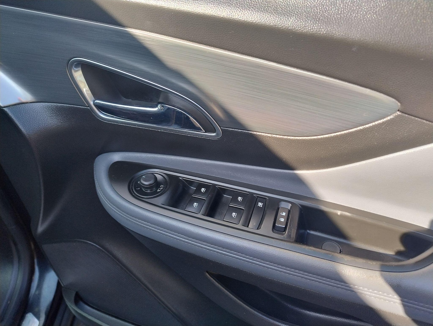 Used Vauxhall Mokka 2016 for sale - 77978093: Photo 46