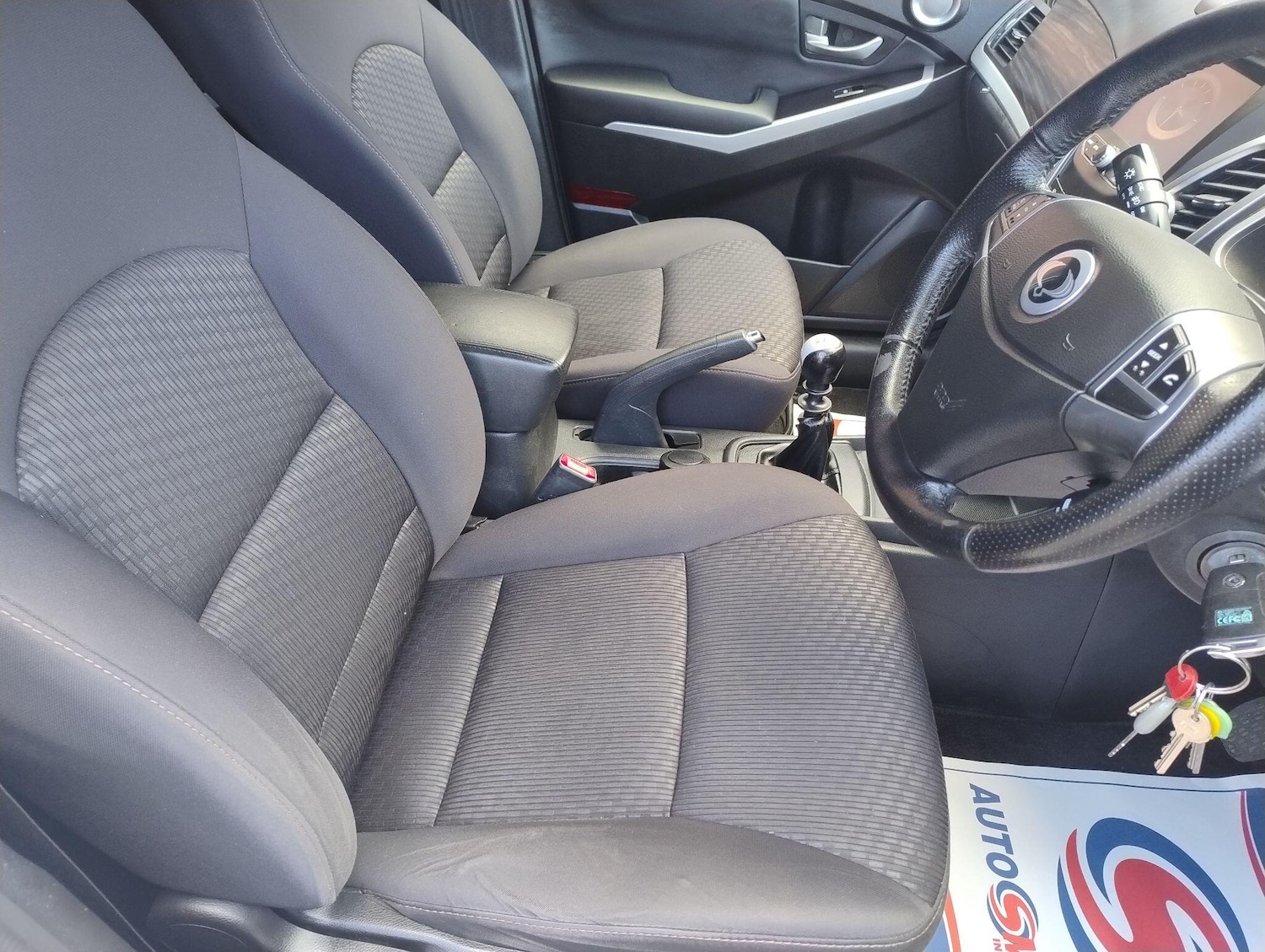 Used Ssangyong Korando 2016 for sale - 78058909: Photo 32