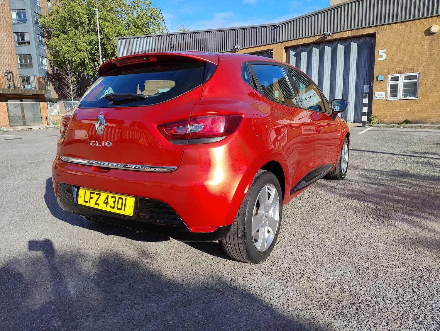 Used Renault Clio 2013 for sale - 76099189: Photo 13