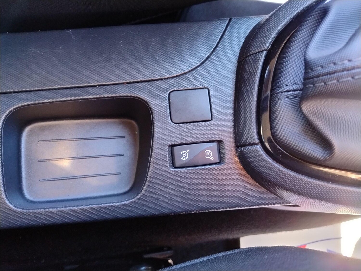 Used Renault Clio 2013 for sale - 76099189: Photo 43