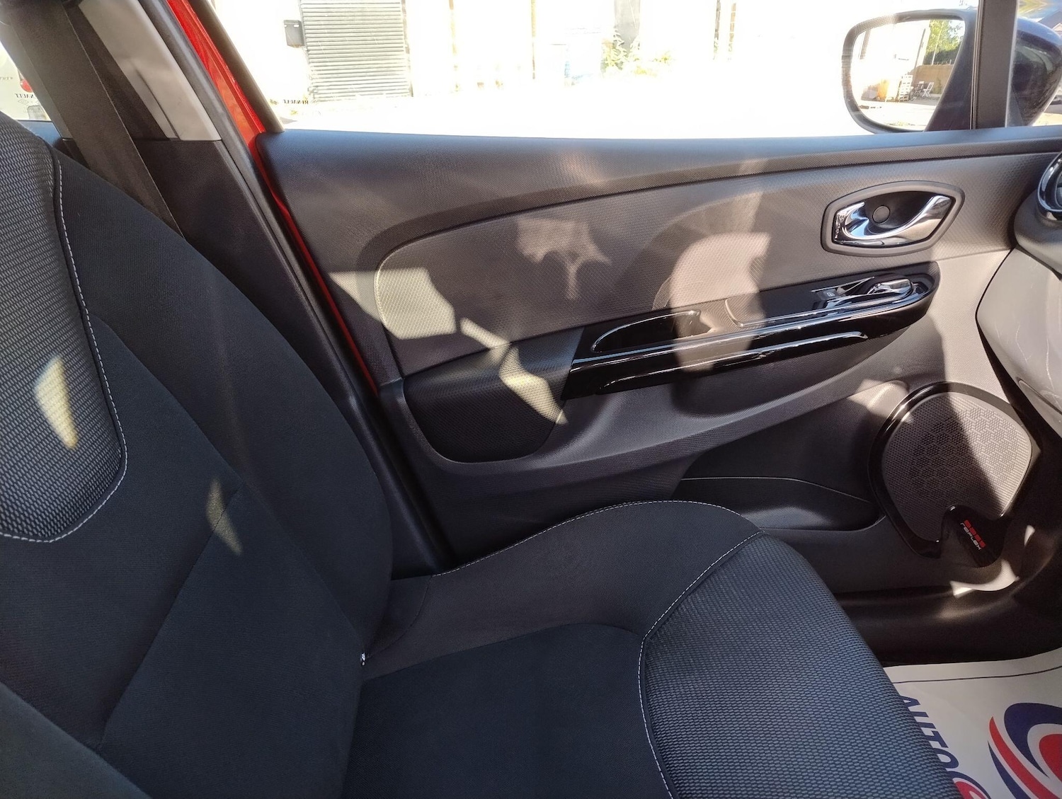 Used Renault Clio 2013 for sale - 76099189: Photo 49