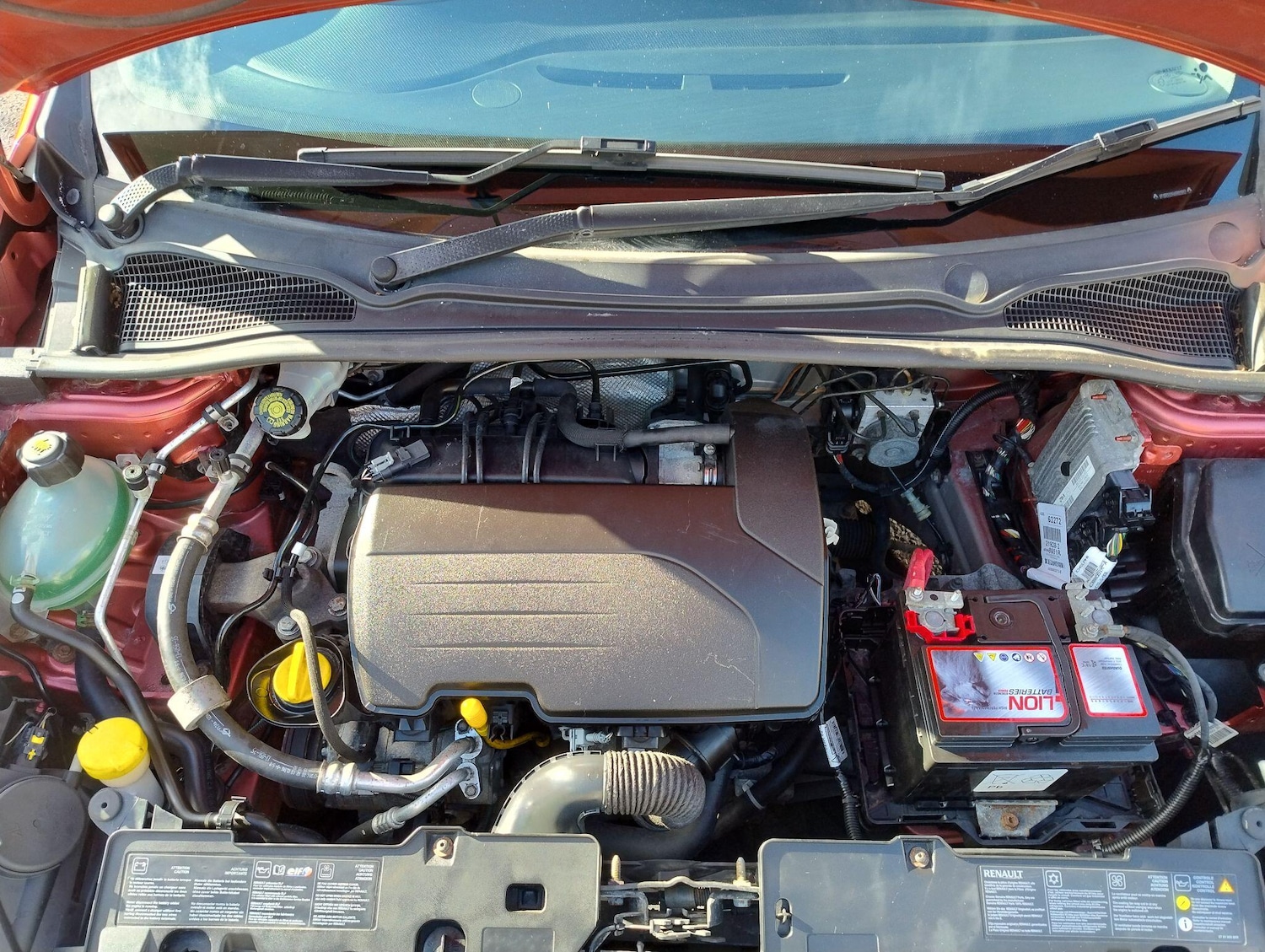 Used Renault Clio 2013 for sale - 76099189: Photo 85