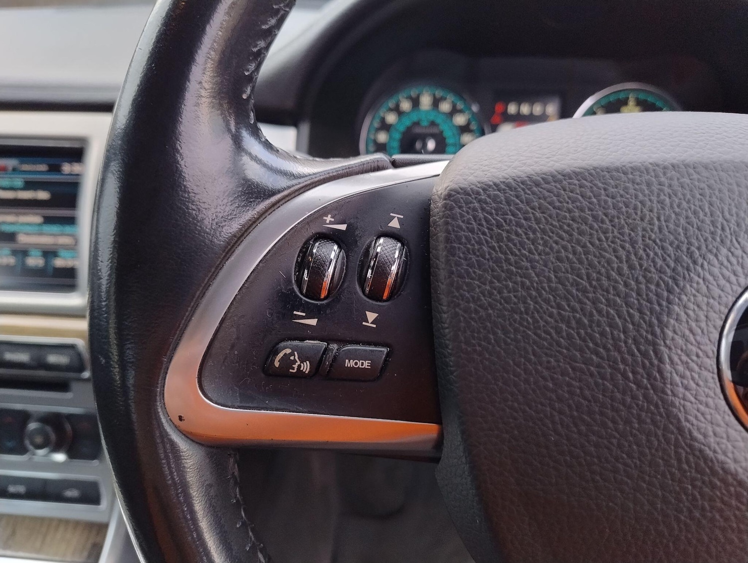 Used Jaguar XF 2014 for sale - 77479524: Photo 41