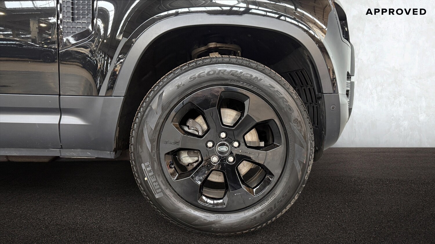 Used Land Rover Defender 2023 for sale - 78049141: Photo 8