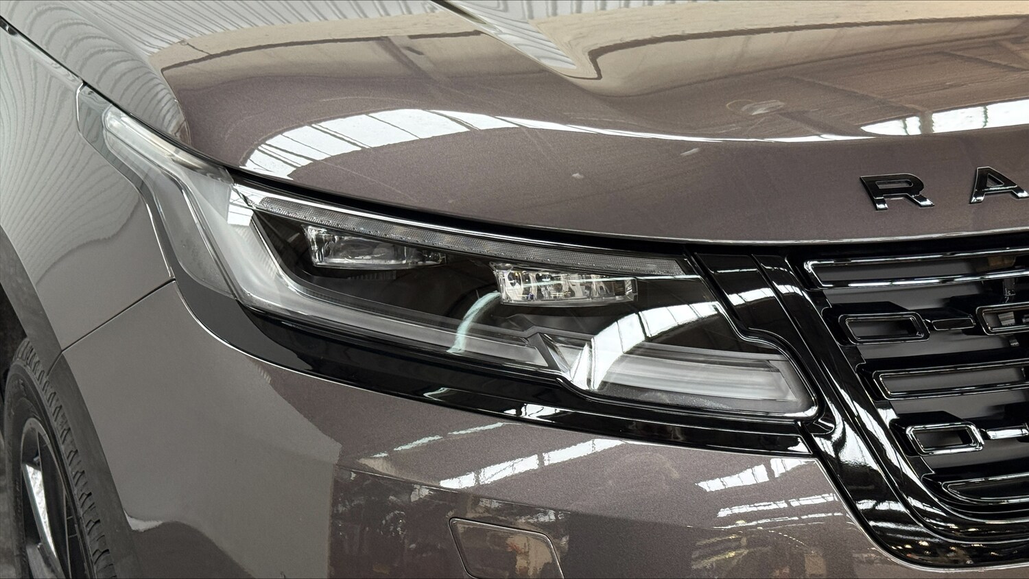 Used Land Rover Range Rover Velar 2025 for sale - 76647357: Photo 17