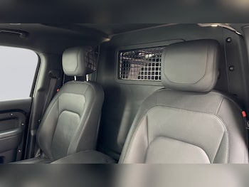 Used Land Rover Defender 110 2022 for sale - 76647358: Photo