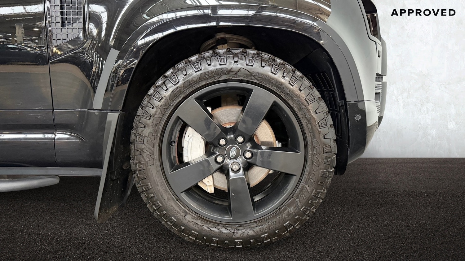 Used Land Rover Defender 110 2022 for sale - 76647358: Photo 8