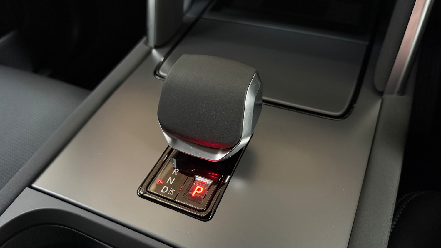 Used Land Rover Discovery Sport 2025 for sale - 76563203: Photo 13