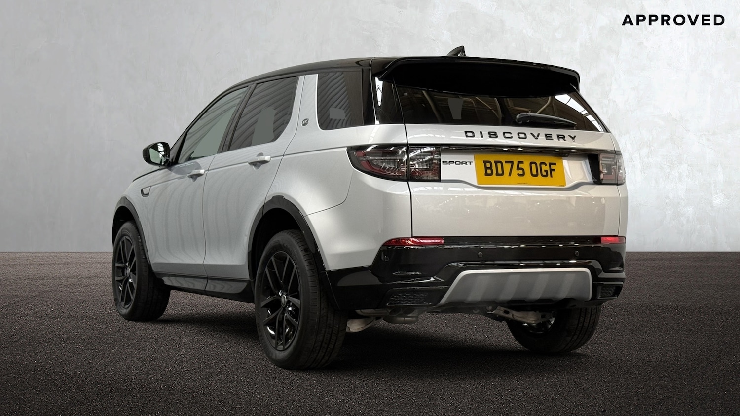 Used Land Rover Discovery Sport 2025 for sale - 76563203: Photo 2