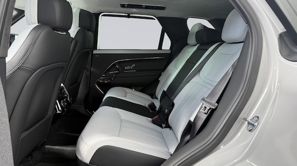 Used Land Rover Range Rover Sport 2025 for sale - 75365211: Photo 4