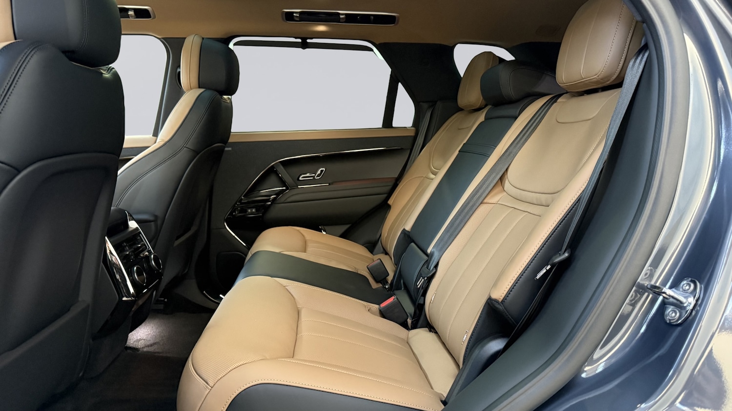 Used Land Rover Range Rover Sport 2025 for sale - 76800734: Photo 4