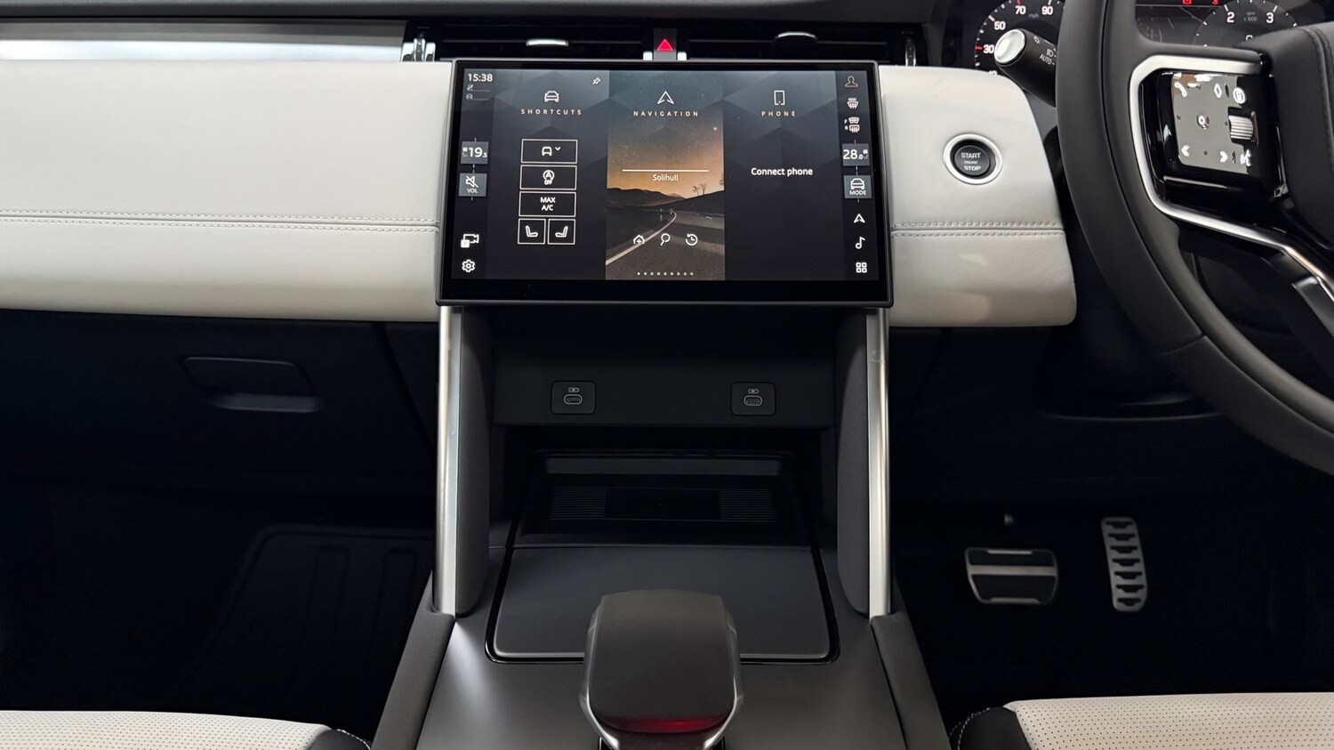 Used Land Rover Discovery Sport 2025 for sale - 76551835: Photo 14