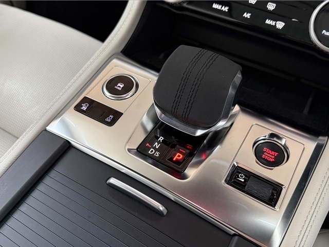 Used Jaguar F-Pace 2023 for sale - 77124761: Photo 12