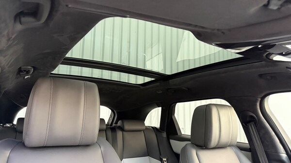 Used Land Rover Range Rover Velar 2025 for sale - 75479210: Photo 20
