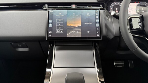 Used Land Rover Range Rover Velar 2025 for sale - 74244201: Photo 14