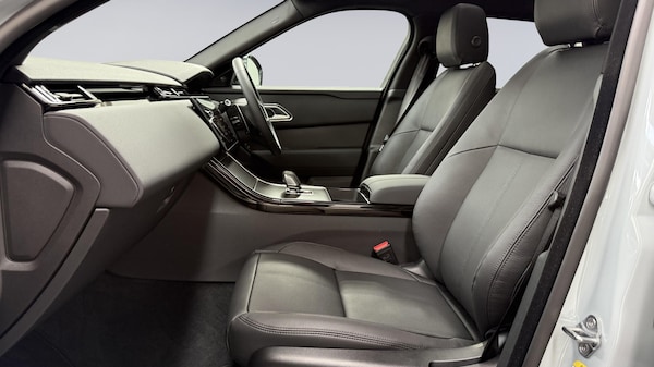 Used Land Rover Range Rover Velar 2025 for sale - 74244201: Photo 3