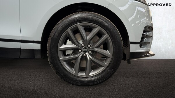 Used Land Rover Range Rover Velar 2025 for sale - 74244201: Photo 8
