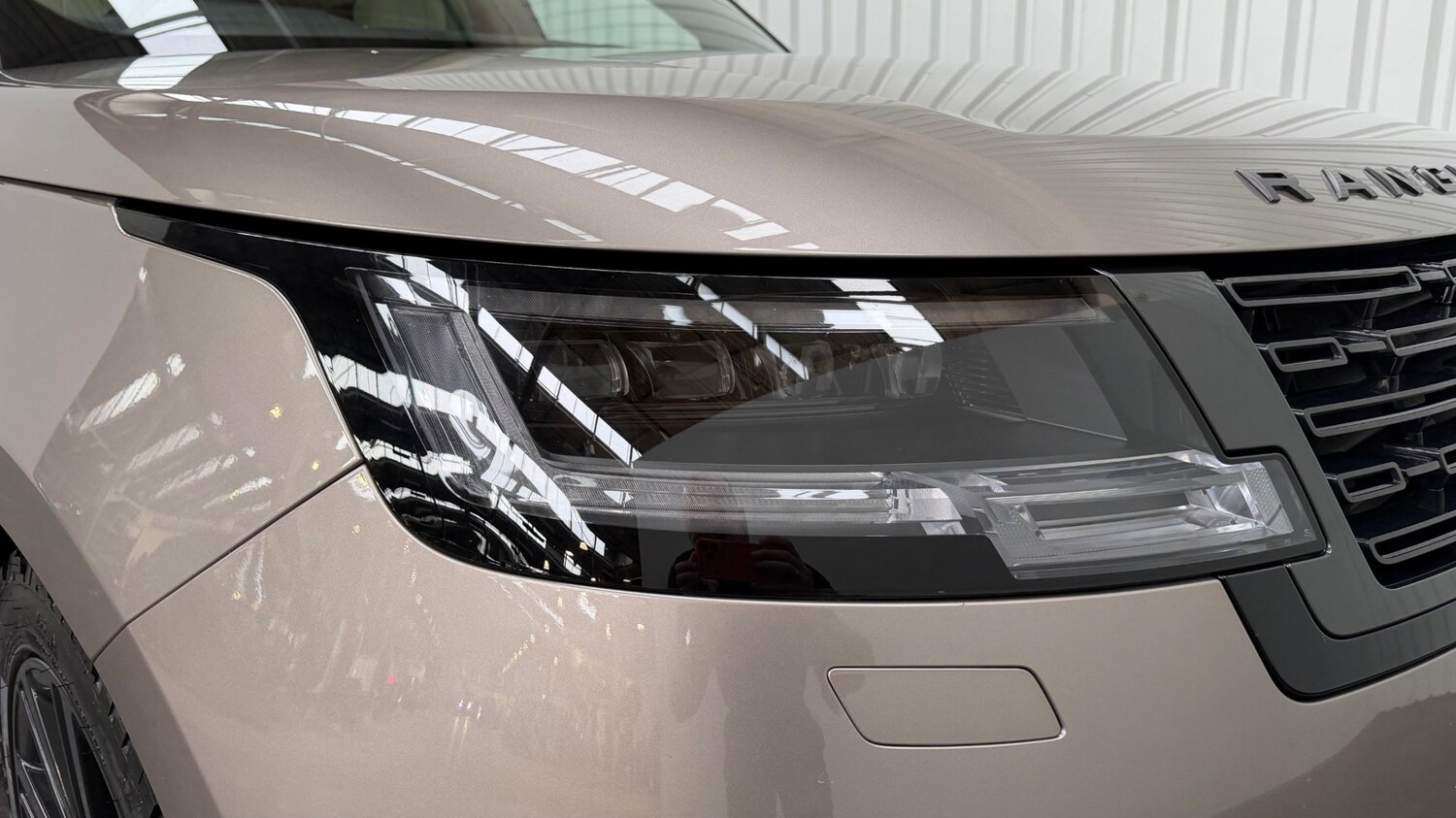 Used Land Rover Range Rover 2023 for sale - 76635394: Photo 17