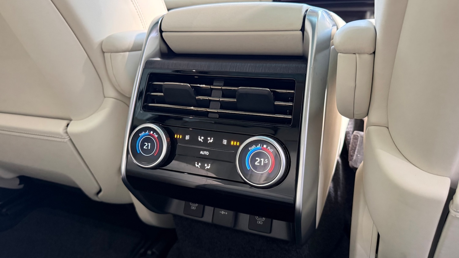 Used Land Rover Range Rover 2024 for sale - 76837797: Photo 18