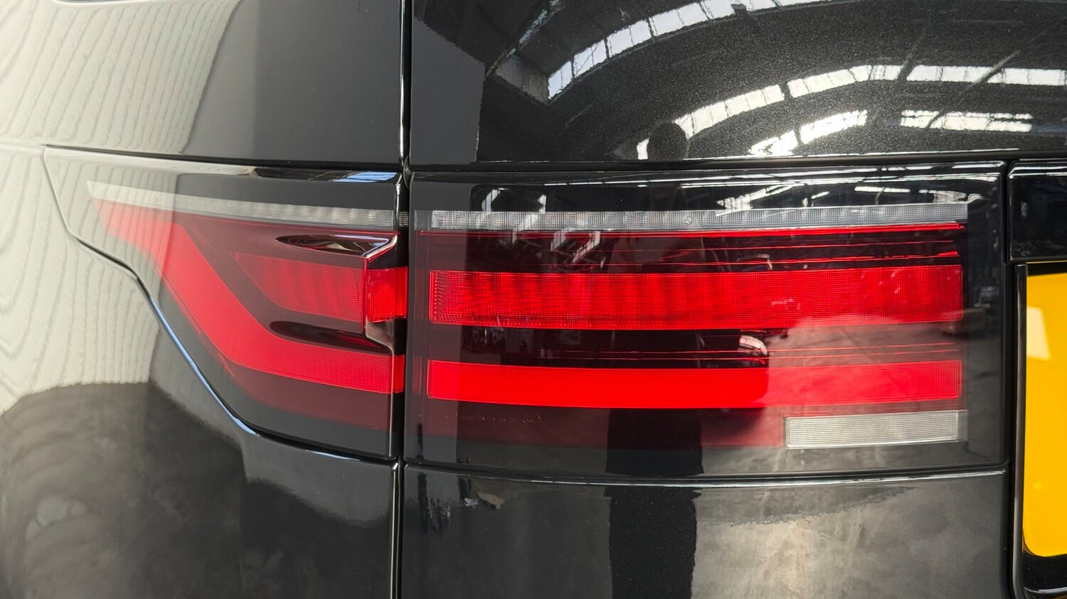 Used Land Rover Discovery 2025 for sale - 76176055: Photo 19