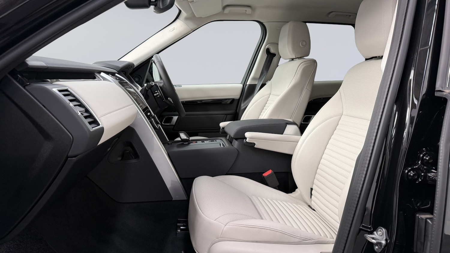 Used Land Rover Discovery 2025 for sale - 76176055: Photo 3