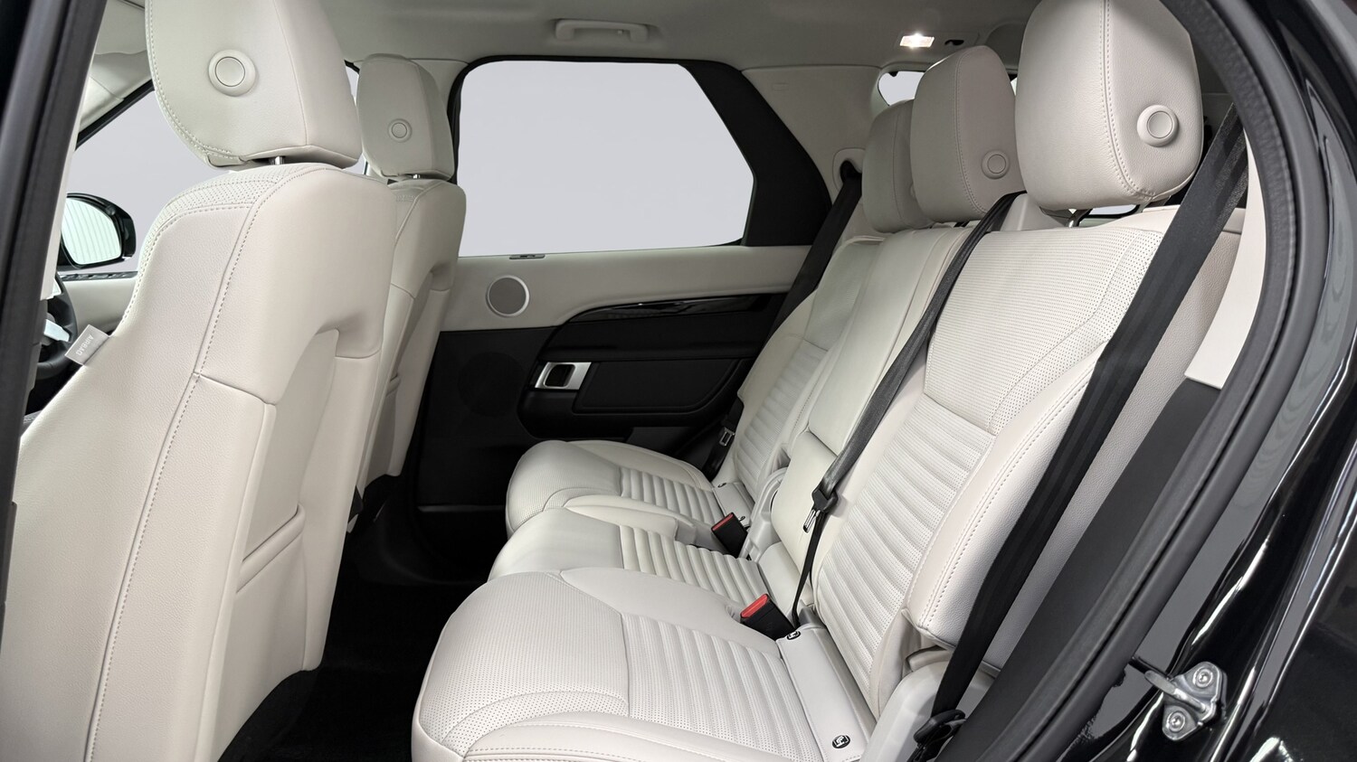 Used Land Rover Discovery 2025 for sale - 76176055: Photo 4