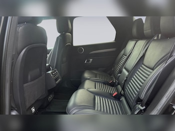 Used Land Rover Discovery 2022 for sale - 75758264: Photo
