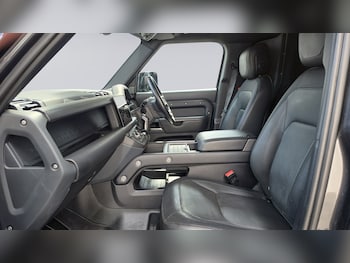 Used Land Rover Defender 110 2023 for sale - 79338754: Photo