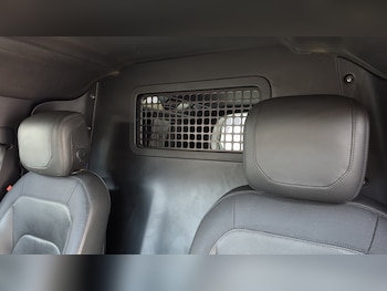 Used Land Rover Defender 110 2023 for sale - 79338754: Photo
