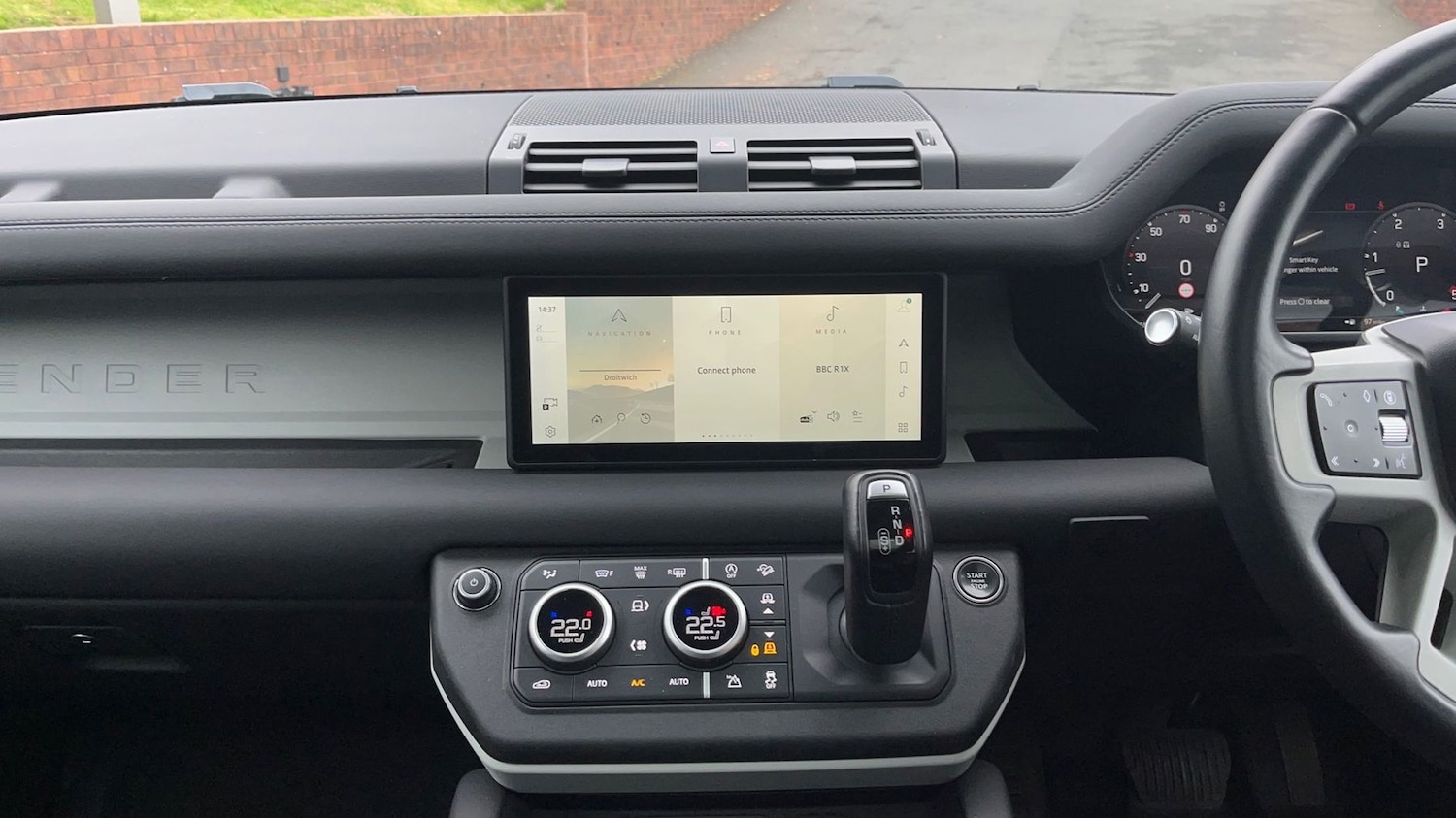 Used Land Rover Defender 2023 for sale - 77388414: Photo 14