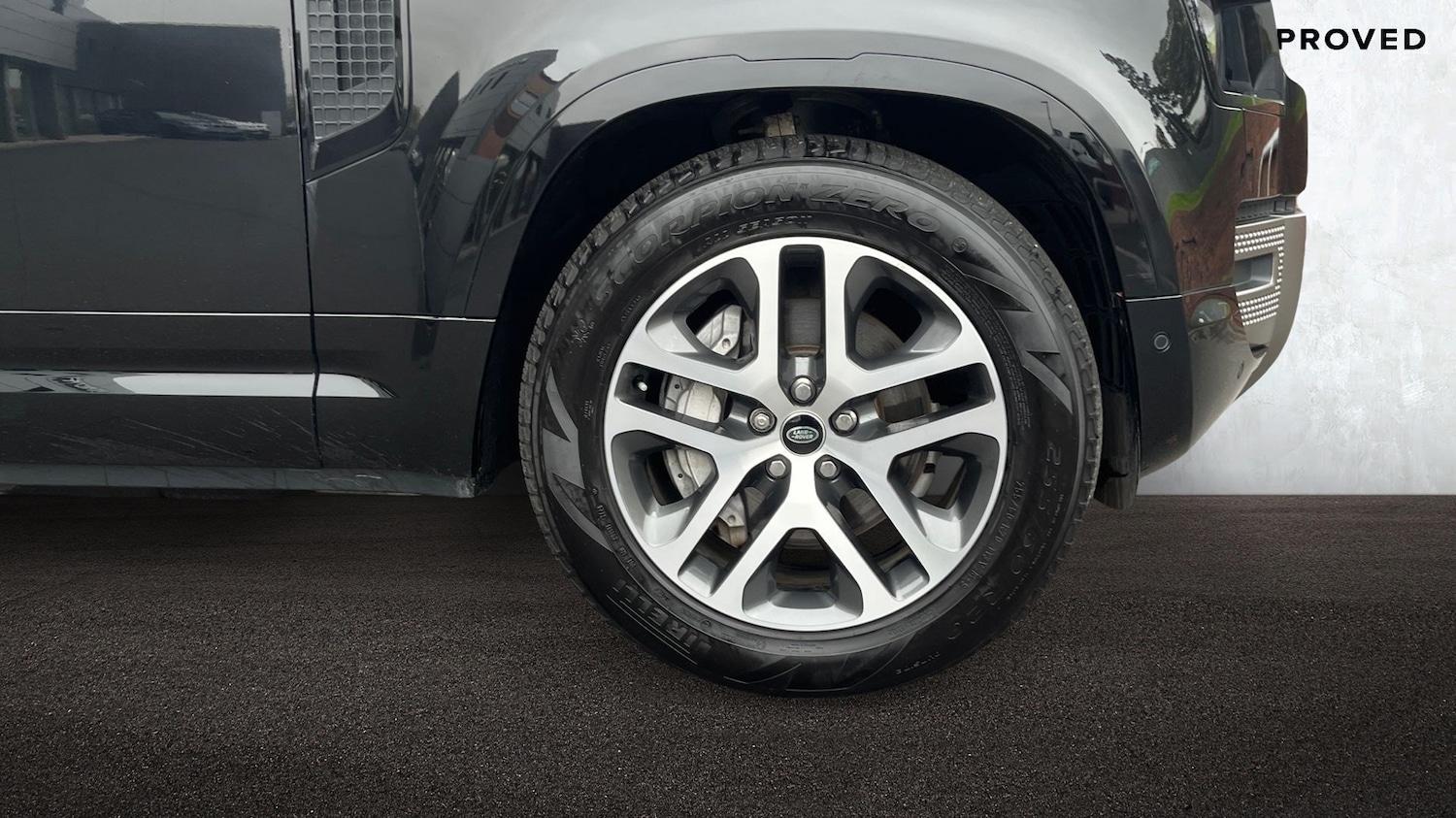 Used Land Rover Defender 2023 for sale - 77388414: Photo 8