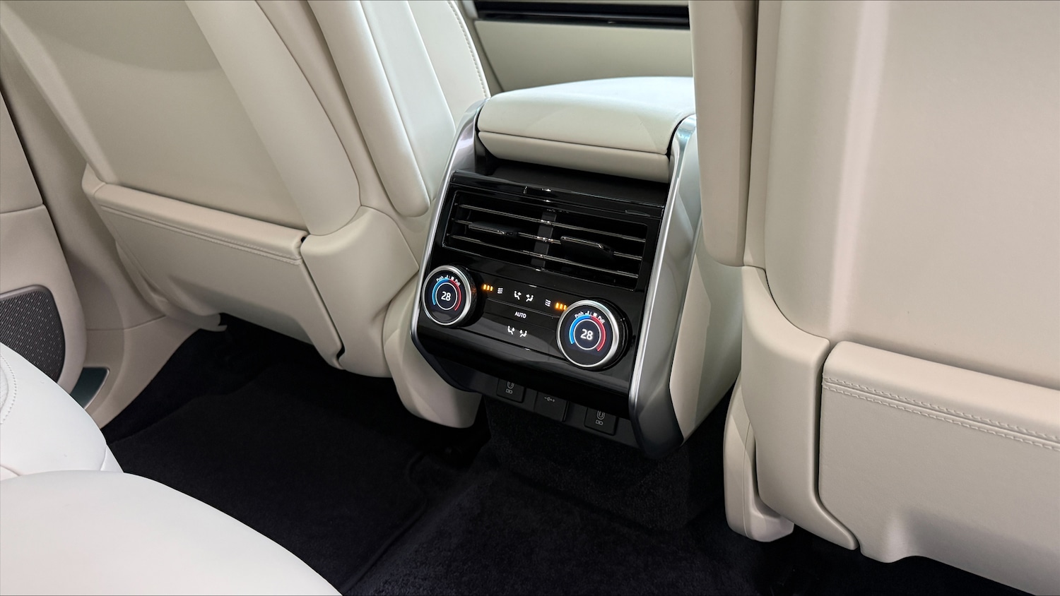 Used Land Rover Range Rover 2026 for sale - 77470361: Photo 18